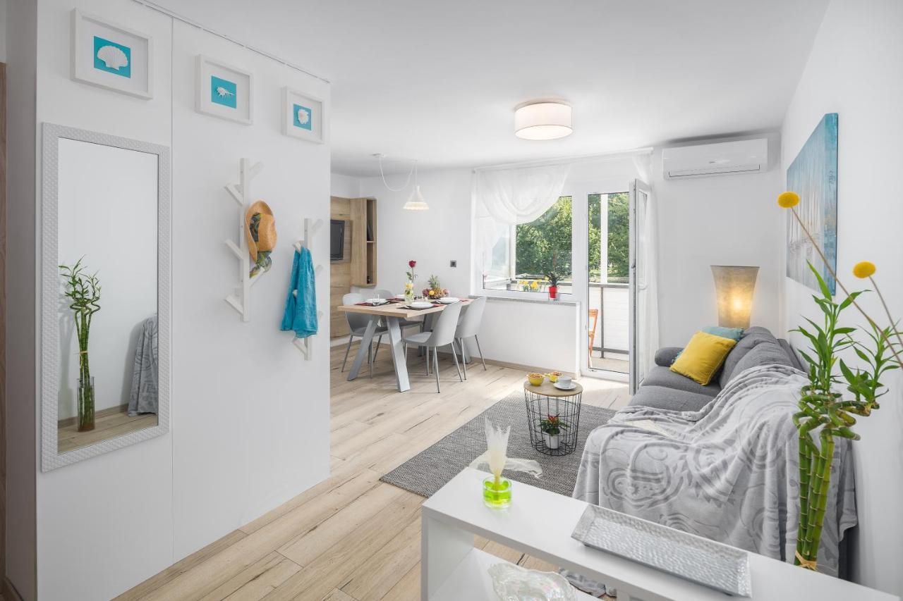 Apartment App***max