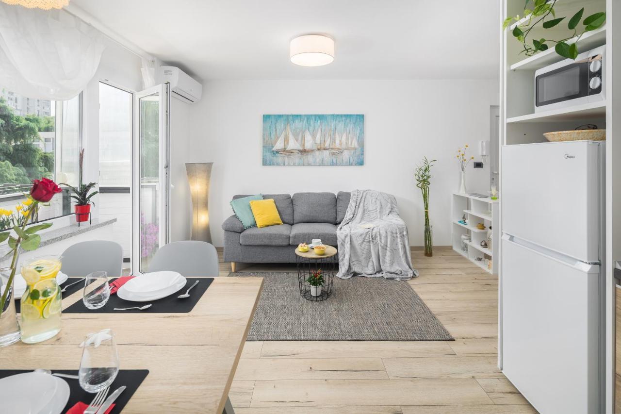 App***max Apartment Pula